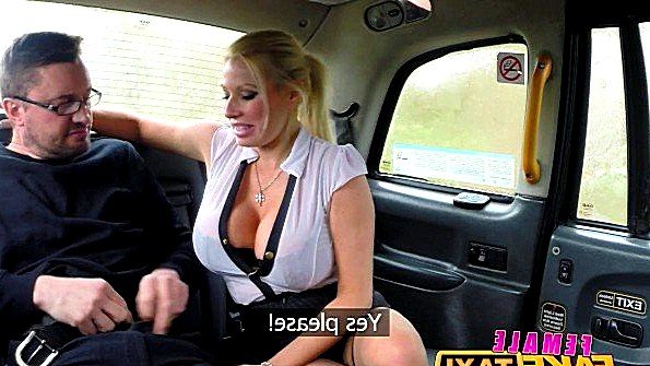 сделала силиконовые сиськи